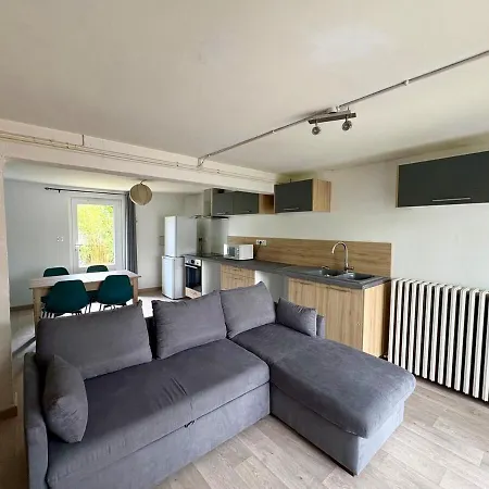 Confortable Et Paisible Pour 6 Voyageurs * Poitiers
